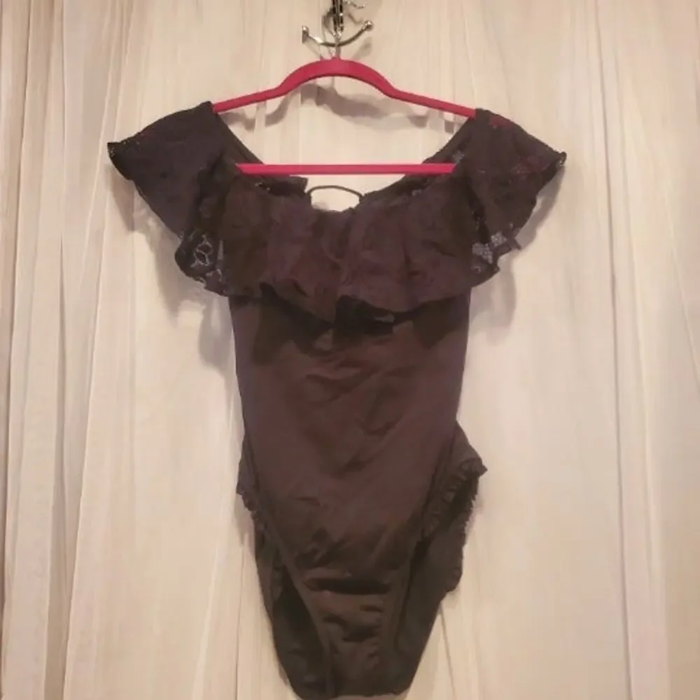 NWT Cole - Lace Ruffle Black Swimsuit - Picture 1 of 6